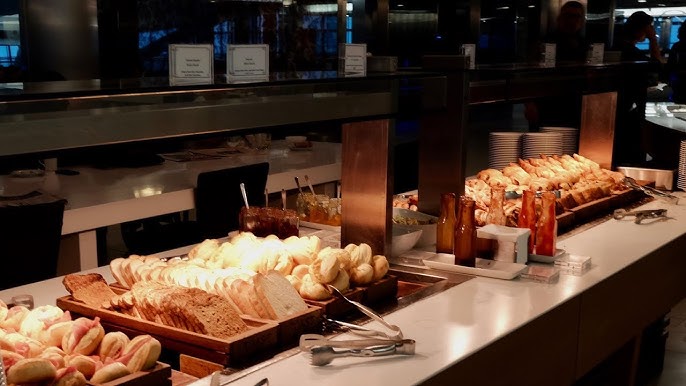 BA Galleries Club buffet selection, Heathrow T5